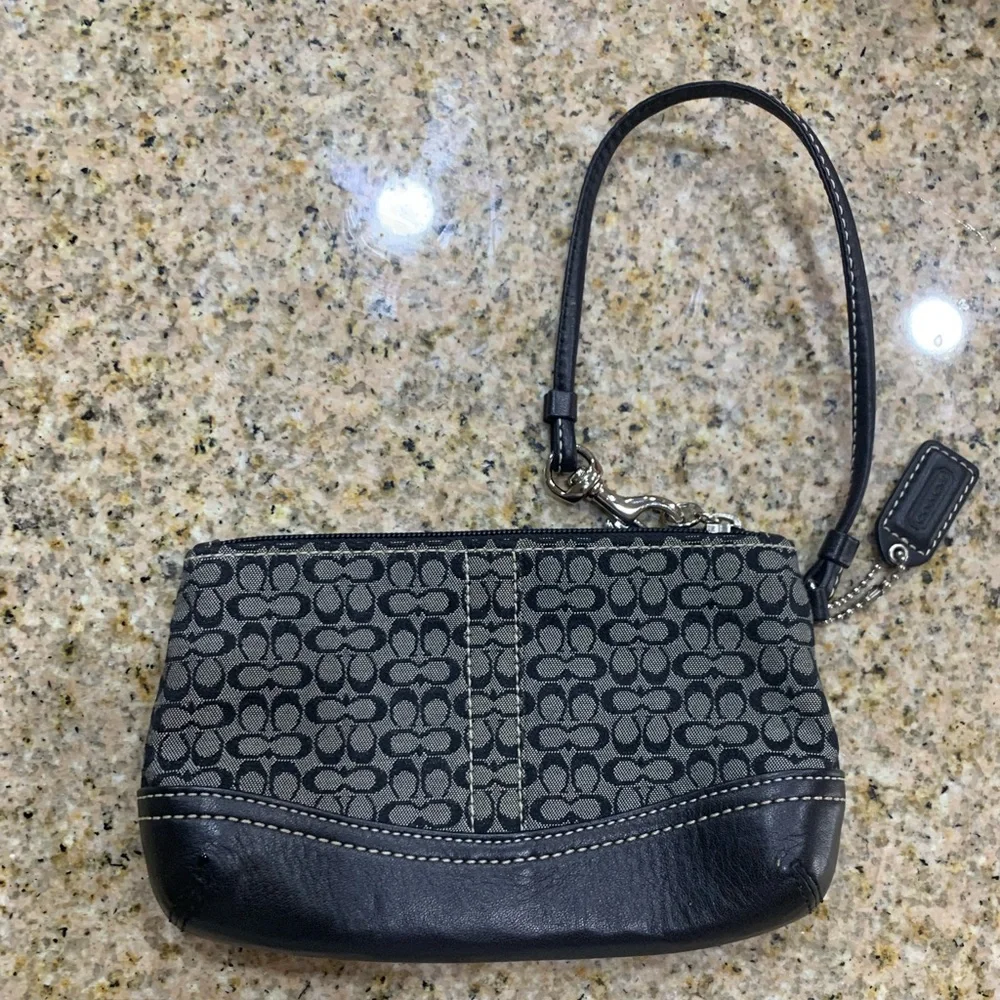 Authentic Coach Signature Wristlet Purse, Black - Picture 3 of 3